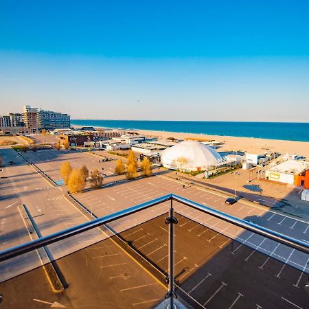 Summerland Luxury Velvet Front Sea View Apartment Mamaia Exterior photo