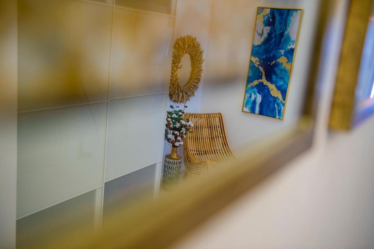 Summerland Luxury Velvet Front Sea View Apartment Mamaia Exterior photo