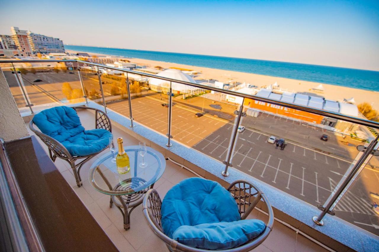 Summerland Luxury Velvet Front Sea View Apartment Mamaia Exterior photo